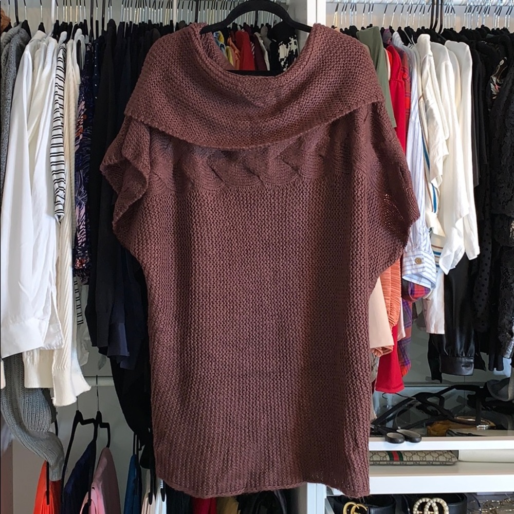 Burgundy short sleeve sweater new
